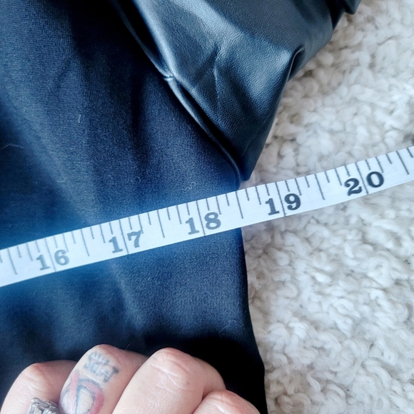 NWT Peach Dismount Jacket Small black Faux Leather - Picture 10 of 14